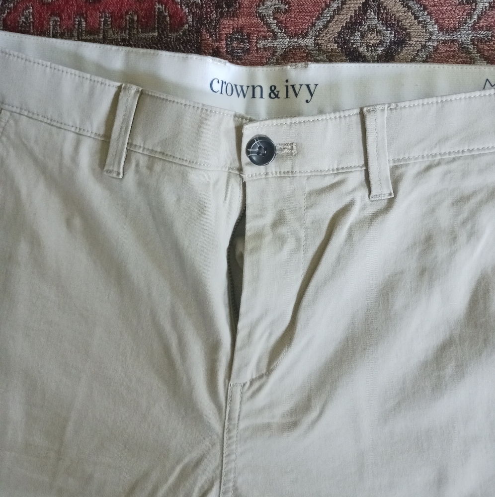 Crown and Ivy Motion Flex straight Fit